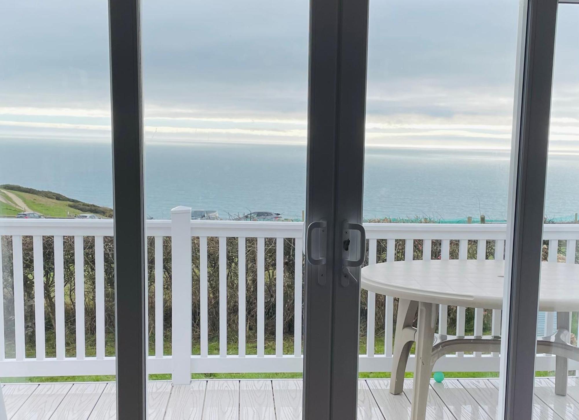 Emma'S Sea View 2-Bedroom Caravan At Durdle Door Near Wareham Dorset West Lulworth Exterior foto